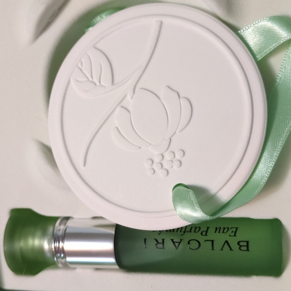 Bvlgari Parfumée Gift Set-Au the Vert Perfume and Perfumable Ceramic - Picture 2 of 5